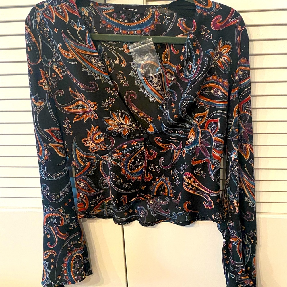 Vici - low cut blouse